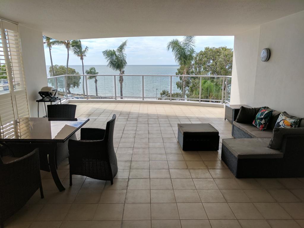 Pier Resort Urangan Ngoại thất bức ảnh