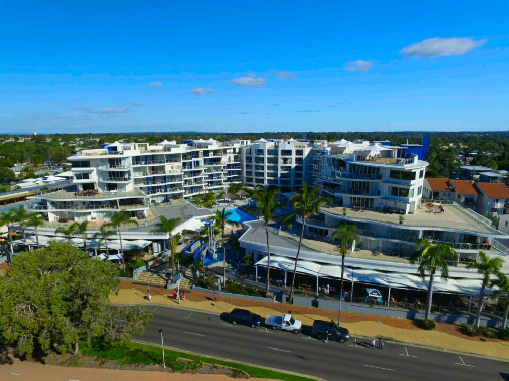 Pier Resort Urangan Ngoại thất bức ảnh