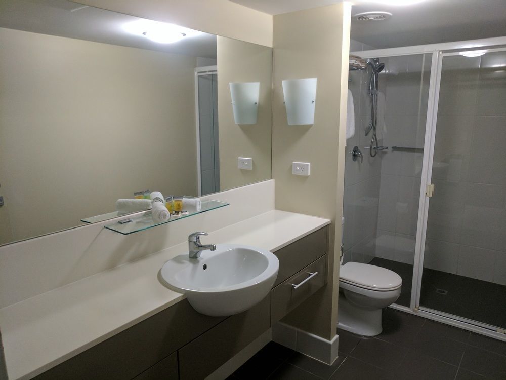 Pier Resort Urangan Ngoại thất bức ảnh