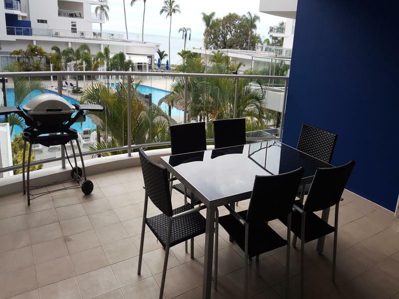 Pier Resort Urangan Ngoại thất bức ảnh