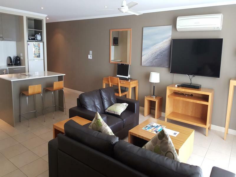 Pier Resort Urangan Ngoại thất bức ảnh