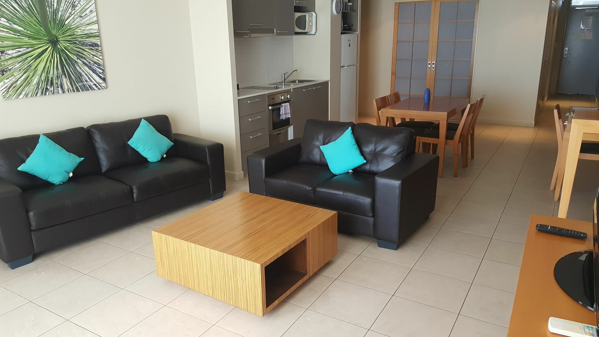 Pier Resort Urangan Ngoại thất bức ảnh
