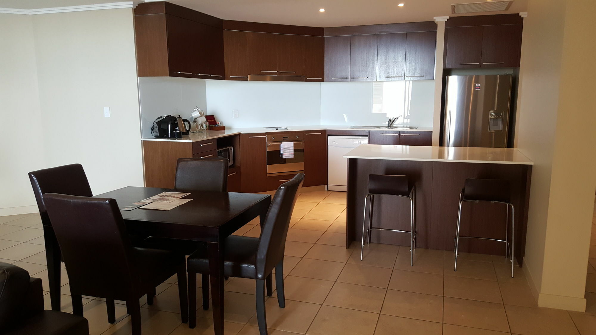 Pier Resort Urangan Ngoại thất bức ảnh