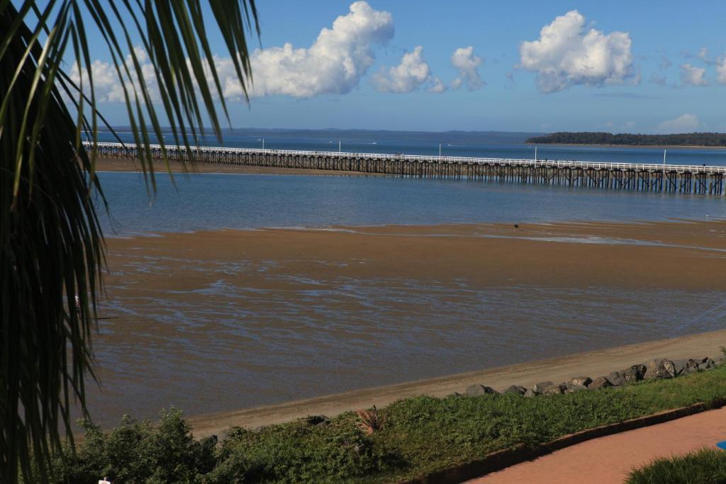 Pier Resort Urangan Phòng bức ảnh
